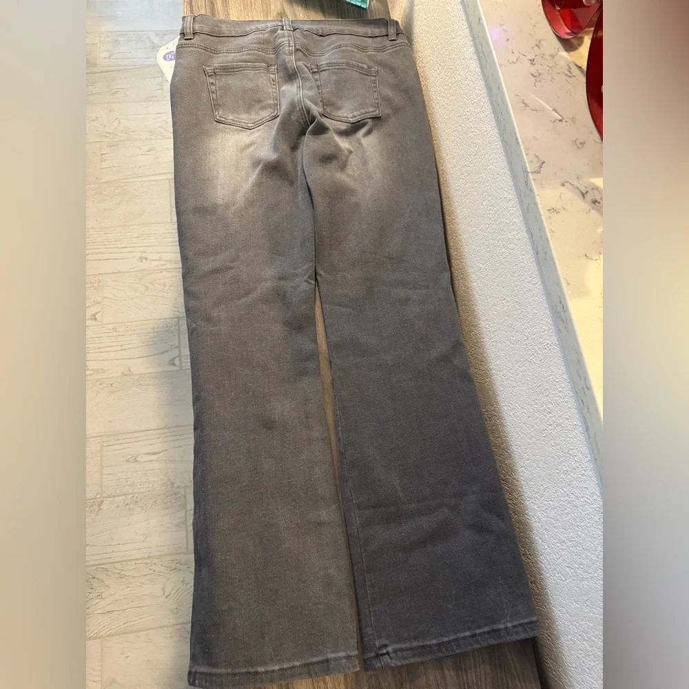 NWT Diane Gilman DG2 Women's Gray Jeans, size 12 - Picture 2 of 5